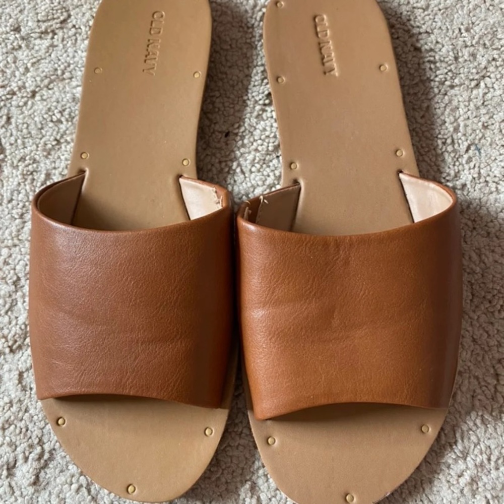 women’s sandals